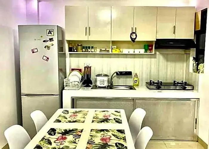 Cozy - Near Arca South Signal Taguig 호텔