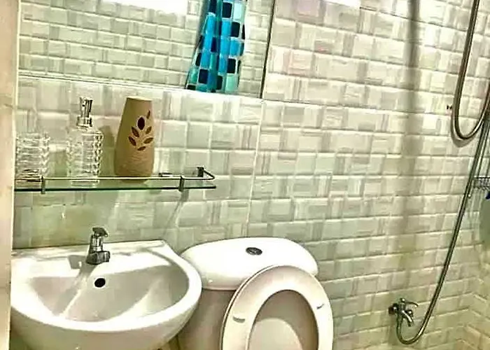 호텔 Cozy - Near Arca South Signal Taguig